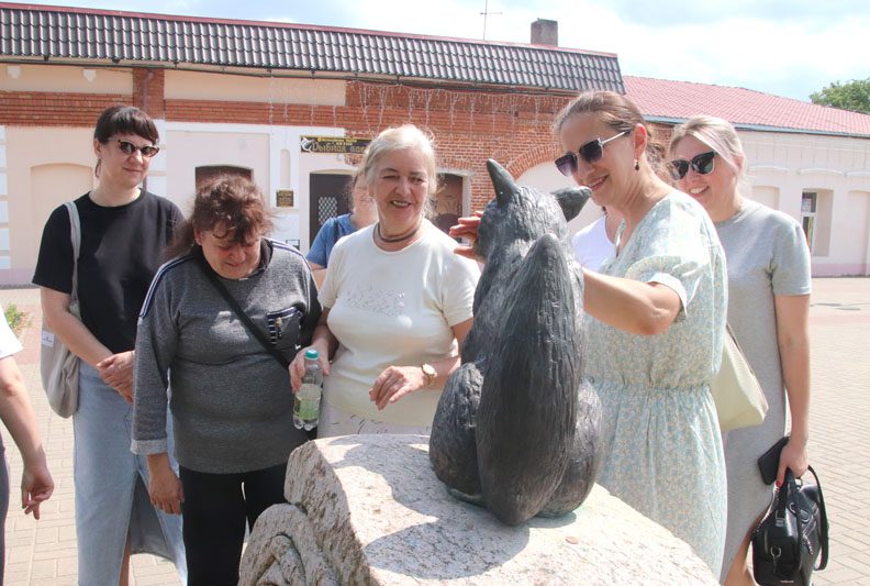 Прикоснуться к Нерукотворному образу смогли волонтеры и члены группы «Активное долголетие» Прикоснуться к Нерукотворному образу смогли волонтеры и члены группы «Активное долголетие»