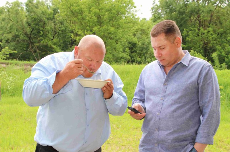 Как жители деревни Липовка возрождают народные традиции в праздновании Духова дня Как жители деревни Липовка возрождают народные традиции в праздновании Духова дня