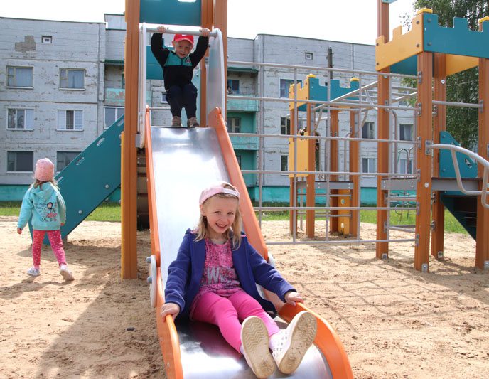 В агрогородке Тупичино установили новую детскую площадку В агрогородке Тупичино установили новую детскую площадку