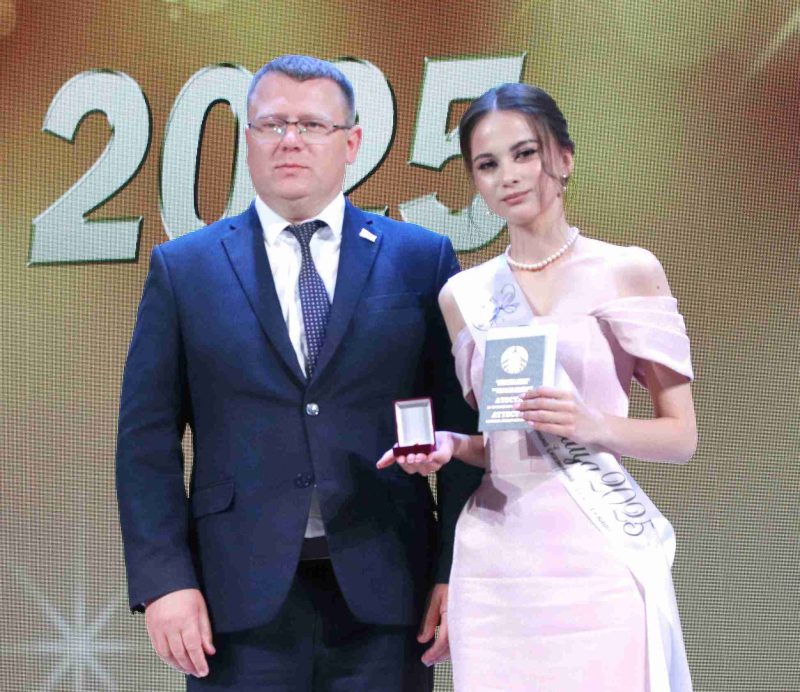 ФОТОФАКТ: Выпускной вечер прошел в Костюковичах