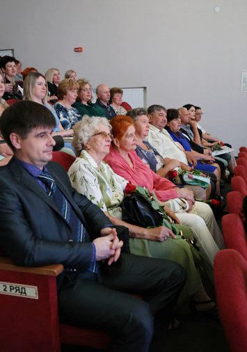 Медицинских работников чествовали сегодня в Костюковичах Медицинских работников чествовали сегодня в Костюковичах