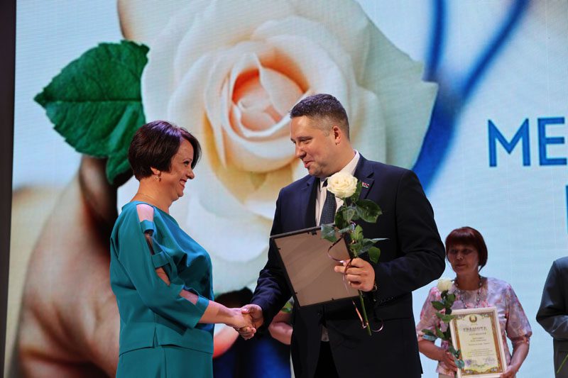 Медицинских работников чествовали сегодня в Костюковичах Медицинских работников чествовали сегодня в Костюковичах