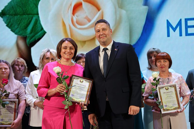 Медицинских работников чествовали сегодня в Костюковичах Медицинских работников чествовали сегодня в Костюковичах