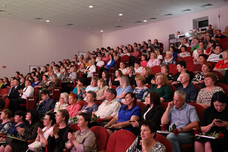 Медицинских работников чествовали сегодня в Костюковичах Медицинских работников чествовали сегодня в Костюковичах