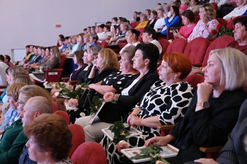 Медицинских работников чествовали сегодня в Костюковичах Медицинских работников чествовали сегодня в Костюковичах