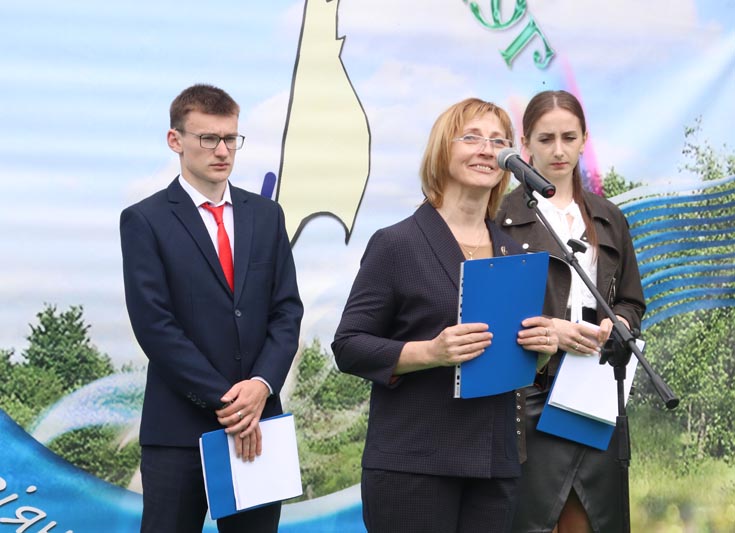 Белынковичи приветствовали гостей фестиваля "Письменков луг"