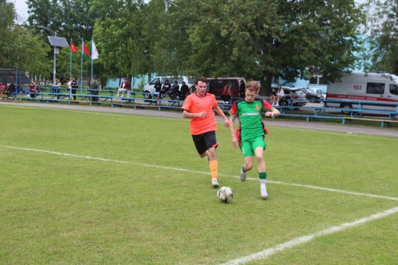 Минимальное поражение в седьмом туре. Костюковчане со счетом 2:3 проиграли дома кричевлянам Минимальное поражение в седьмом туре. Костюковчане со счетом 2:3 проиграли дома кричевлянам