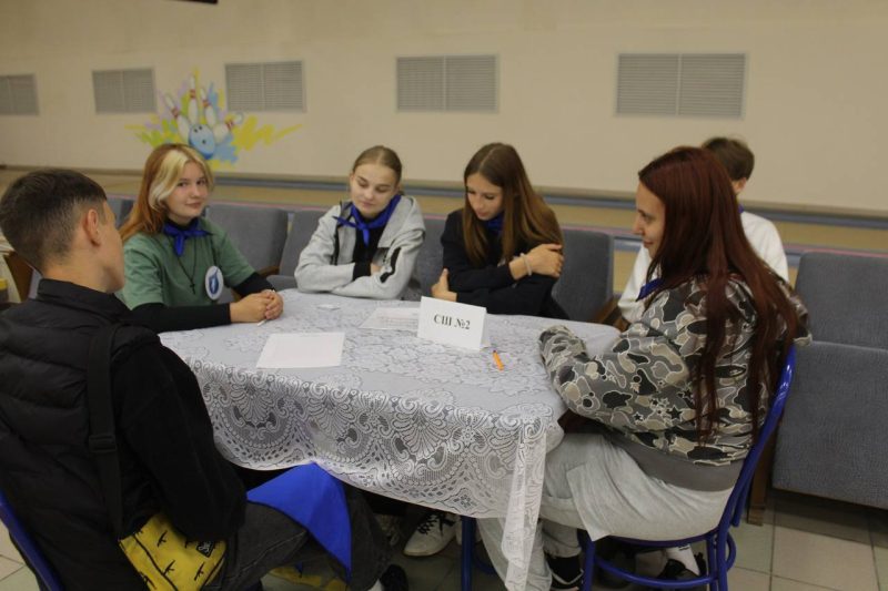 Молодые костюковчане посоревновались в интеллектуальном квизе «Битва умов» Молодые костюковчане посоревновались в интеллектуальном квизе «Битва умов»