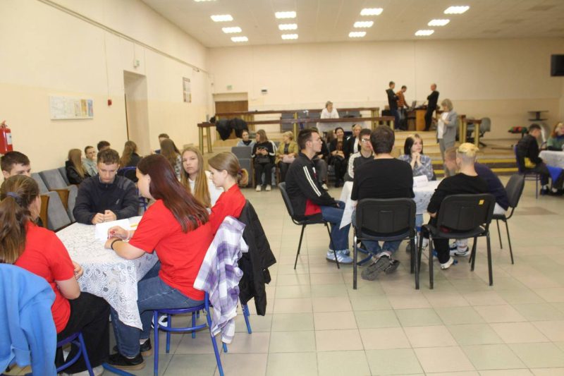 Молодые костюковчане посоревновались в интеллектуальном квизе «Битва умов» Молодые костюковчане посоревновались в интеллектуальном квизе «Битва умов»