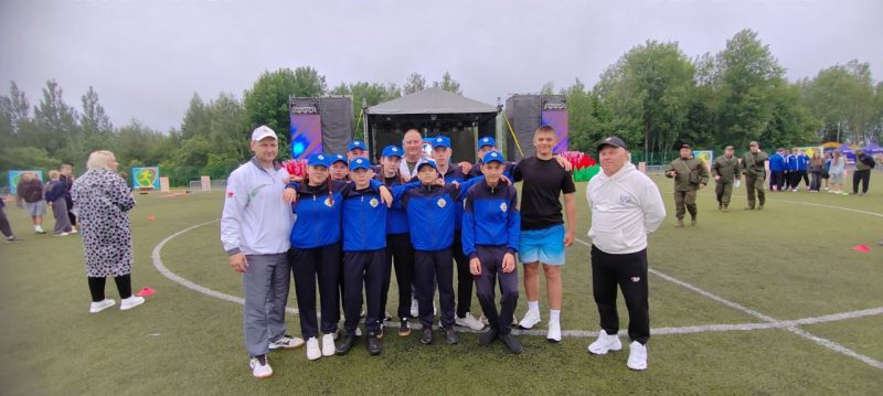 Костюковичские "зубры" приняли участие в финале военно-спортивной игры "Зарница"