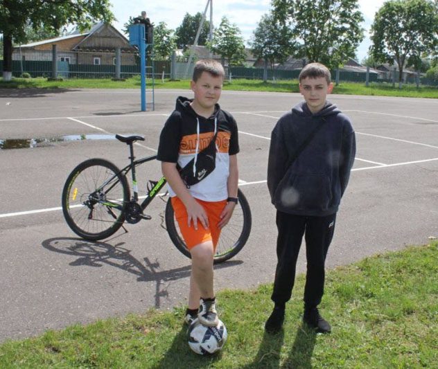 Три игры без поражений на счету костюковичских футболистов Три игры без поражений на счету костюковичских футболистов