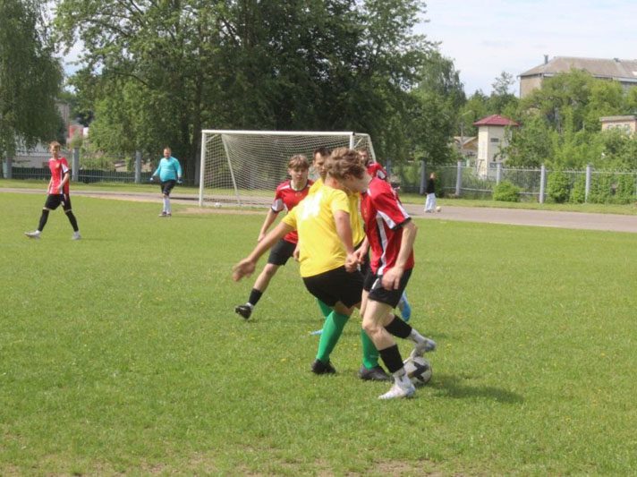 Три игры без поражений на счету костюковичских футболистов Три игры без поражений на счету костюковичских футболистов