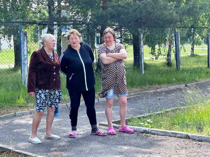 Куда привезли "Заботу" в первый месяц лета