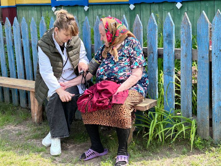 Куда привезли "Заботу" в первый месяц лета