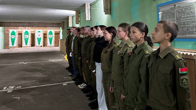 Курсанты военно-патриотического клуба «Зубр»: лето – время совершенствовать боевые навыки Курсанты военно-патриотического клуба «Зубр»: лето – время совершенствовать боевые навыки
