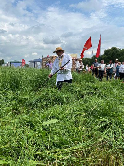 Семья Дятловых из Костюковичского района борется за звание «Властелина села» Семья Дятловых из Костюковичского района борется за звание «Властелина села»