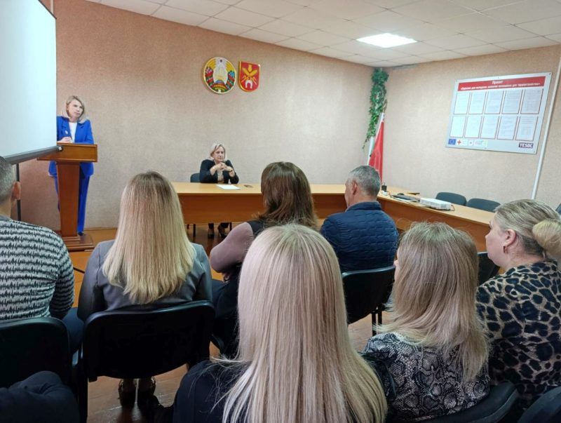 В Костюковичах проходит Единый день информирования в трудовых коллективах В Костюковичах проходит Единый день информирования в трудовых коллективах