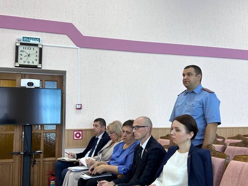 Соблюдение антикоррупционного законодательства обсудили в Костюковичском райисполкоме