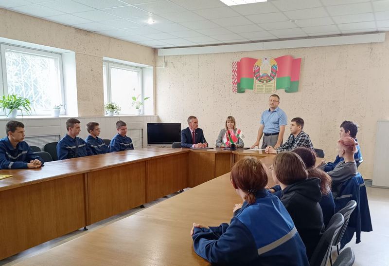 Стартап-консультация «Индивидуальный предприниматель или бизнес-команда?» прошла с участием адвоката