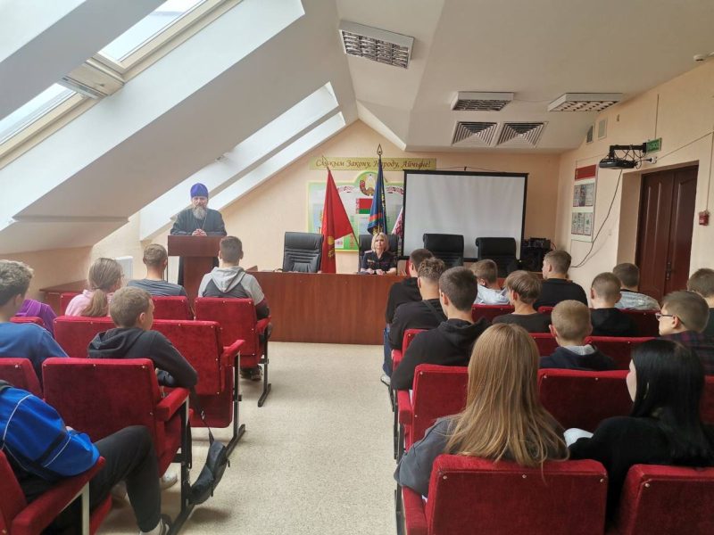 Профилактические мероприятия для учащихся проводятся сотрудниками ИДН Костюковичского РОВД на протяжении всего летнего периода