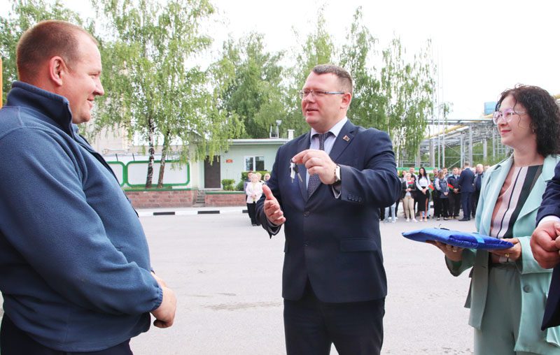 Новой техникой пополнился автопарк БЦЗ Новой техникой пополнился автопарк БЦЗ