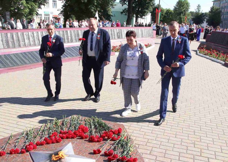 Гордимся тобой, Беларусь! Костюковичи отмечают День Независимости