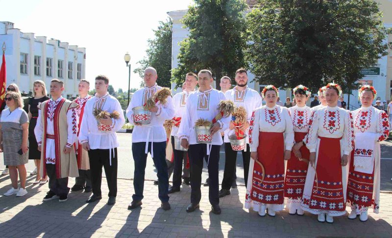 Гордимся тобой, Беларусь! Костюковичи отмечают День Независимости