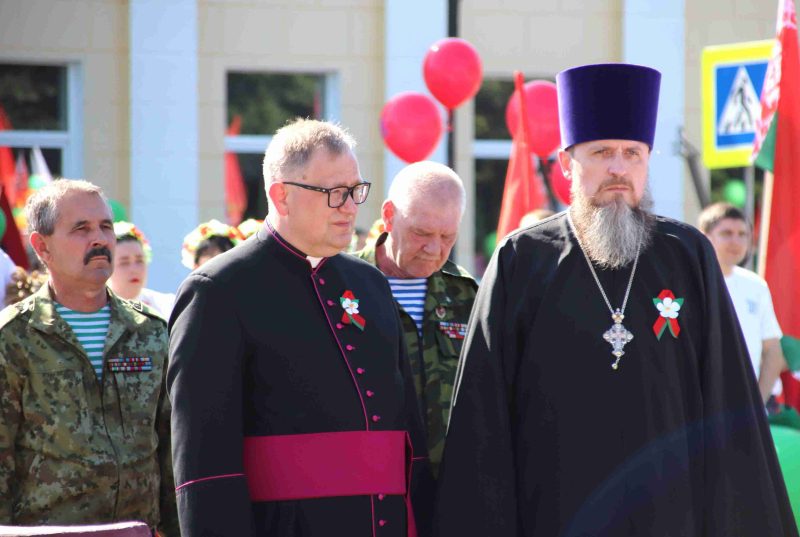 Гордимся тобой, Беларусь! Костюковичи отмечают День Независимости