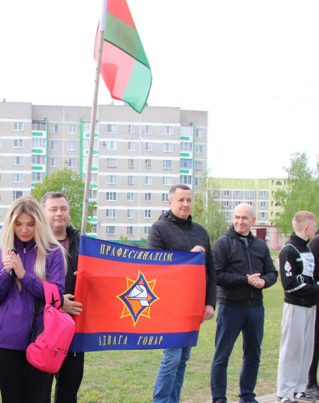 Физическая подготовка является неотъемлемой частью жизни спасателей Костюковичского РОЧС