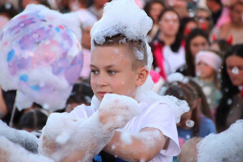 Пенная вечеринка прошла в центре Костюковичей