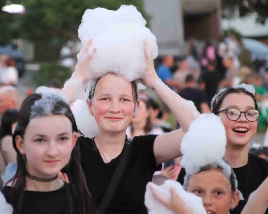 Пенная вечеринка прошла в центре Костюковичей