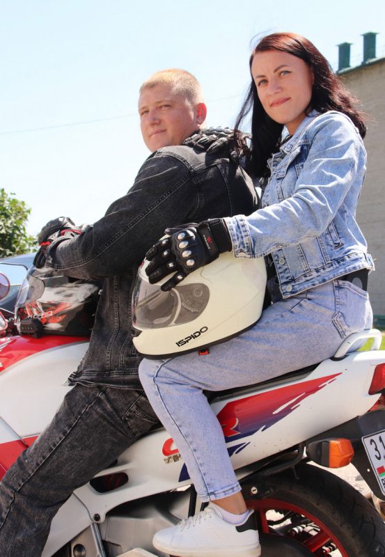 У супругов Светланы и Андрея Новиковых – одно увлечение на двоих. С детства они оба любят мотоциклы