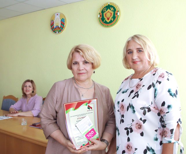 Налоговая служба отмечает профессиональный праздник