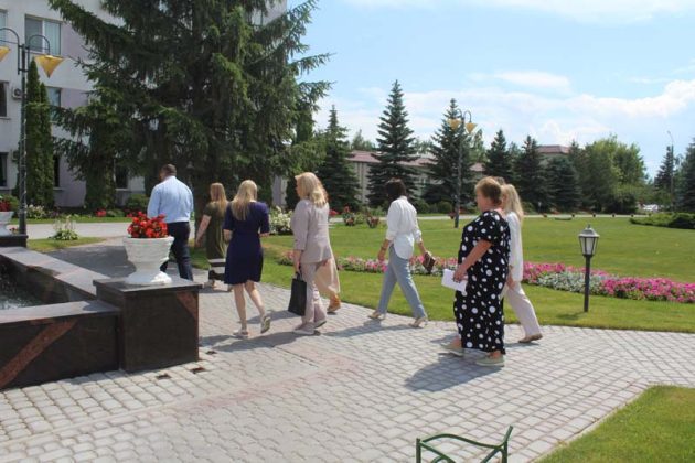 Тренажеры во дворах, велодорожки, экологическая тропа и БЦЗ… Узнали, как реализуется в Костюковичах проект «Здоровые города и поселки»