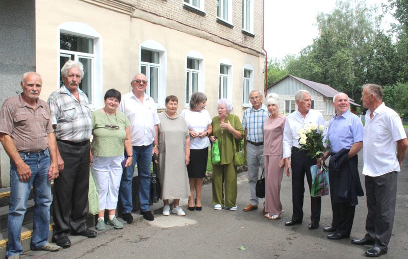 Встреча выпускников 1975 года выпуска средней школы № 1 города Костюковичи прошла 19 июля