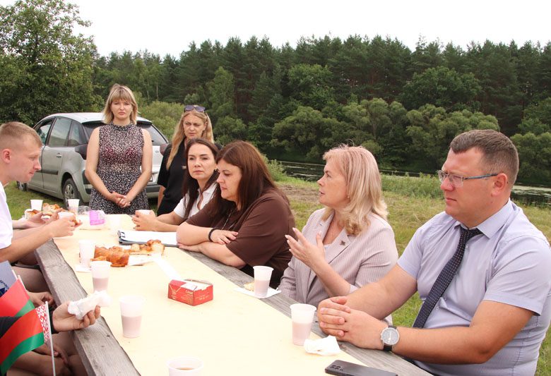 Молодежь встретилась с руководством Костюковичского района Молодежь встретилась с руководством Костюковичского района
