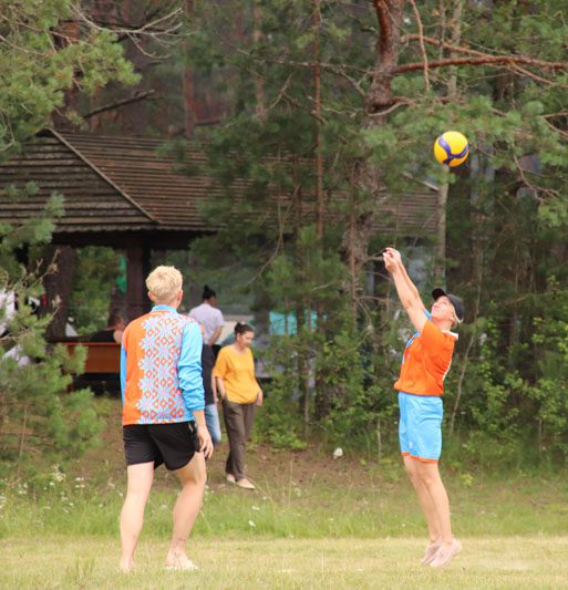 Фотофакт: Как участники турслета покоряли полосу препятствий