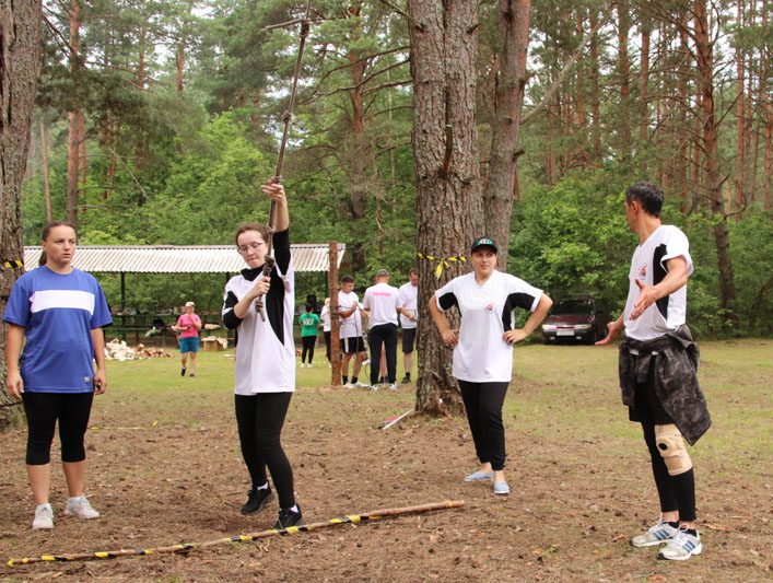 Фотофакт: Как участники турслета покоряли полосу препятствий