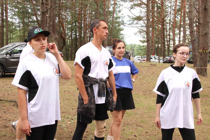 Фотофакт: Как участники турслета покоряли полосу препятствий