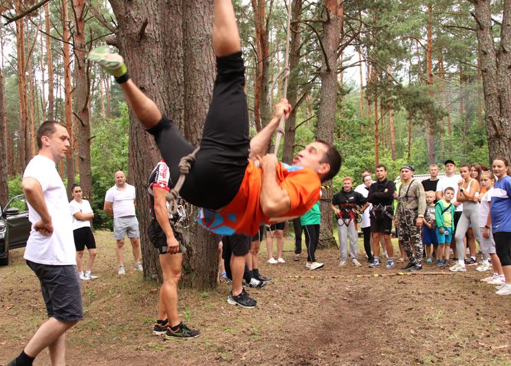 Фотофакт: Как участники турслета покоряли полосу препятствий