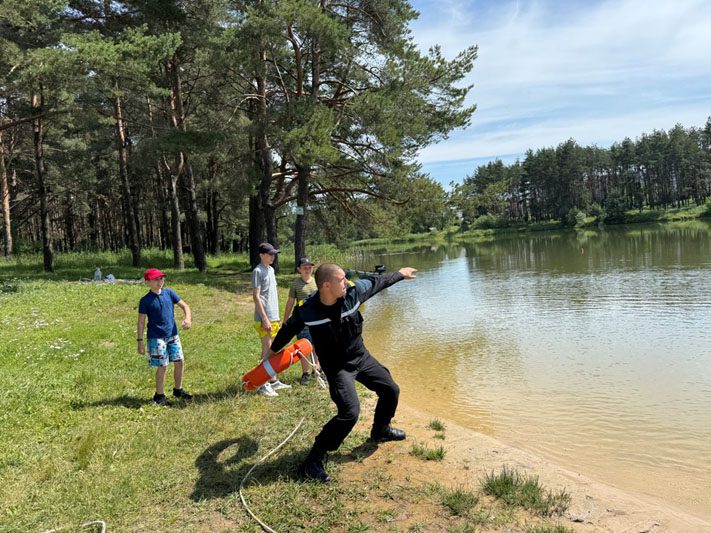 Костюковичские спасатели встретились с ребятами из Муравилья и Тупичино