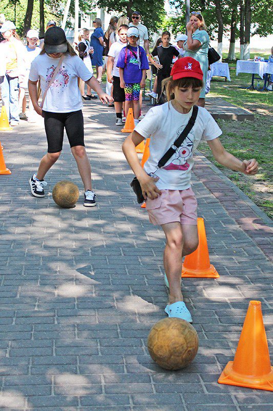 Единые и непобедимые! Праздничная атмосфера царит в Костюковичах