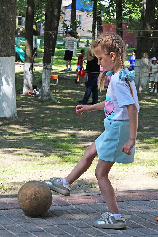 Единые и непобедимые! Праздничная атмосфера царит в Костюковичах