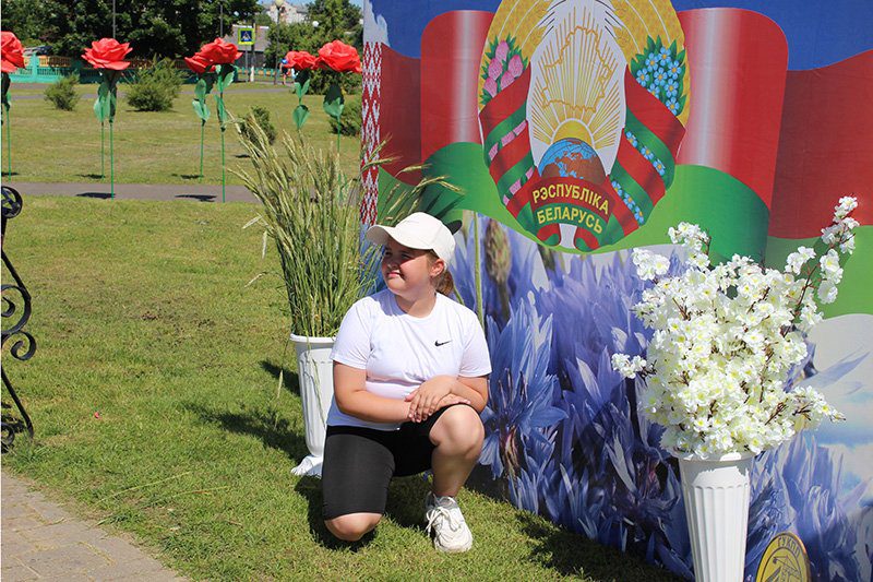 Единые и непобедимые! Праздничная атмосфера царит в Костюковичах