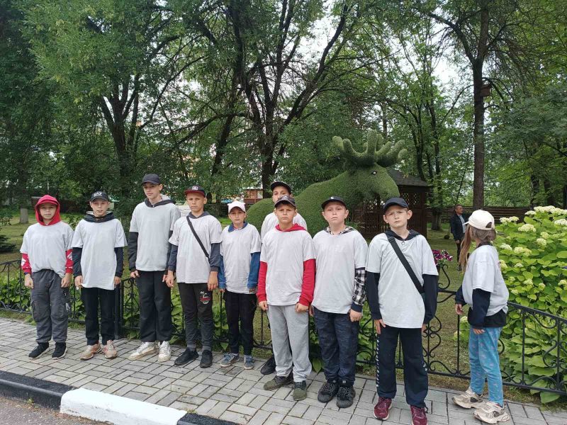 Муравильские школьники встретились с Владимиром Елисеенко