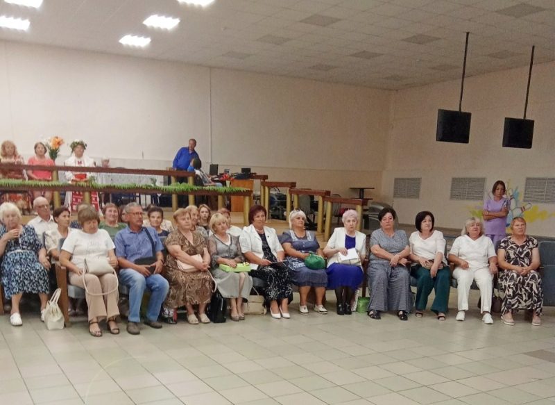 "Купальские посиделки" для людей элегантного возраста прошли в Костюковичах