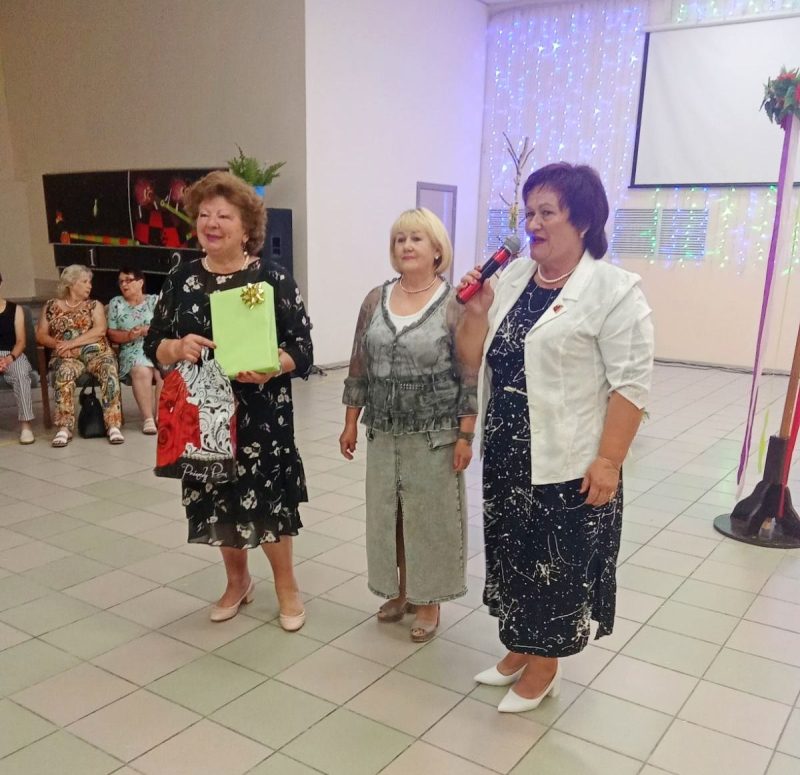 "Купальские посиделки" для людей элегантного возраста прошли в Костюковичах