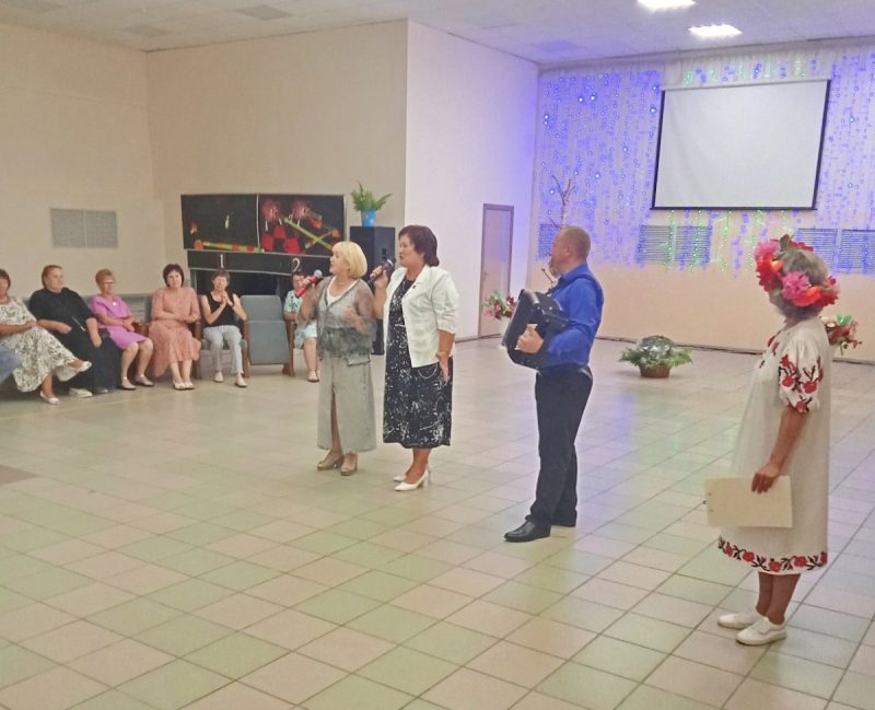 "Купальские посиделки" для людей элегантного возраста прошли в Костюковичах