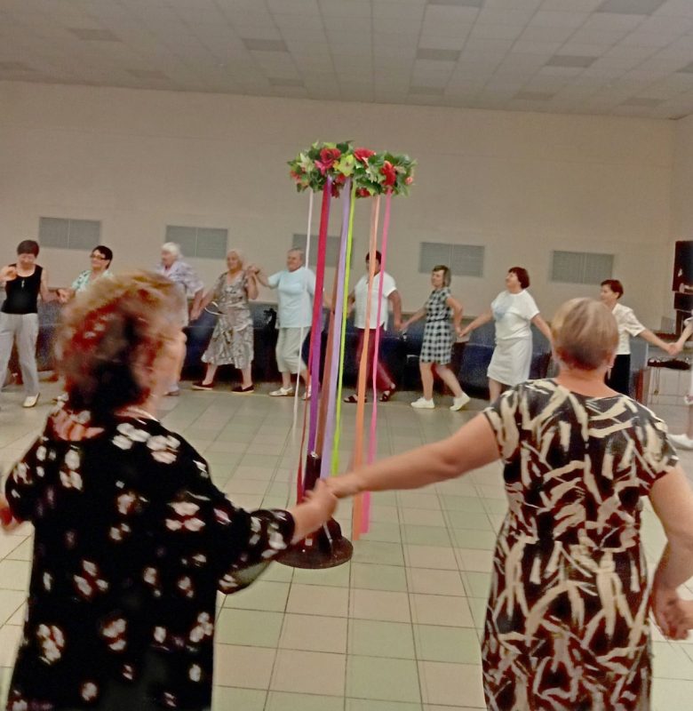 "Купальские посиделки" для людей элегантного возраста прошли в Костюковичах