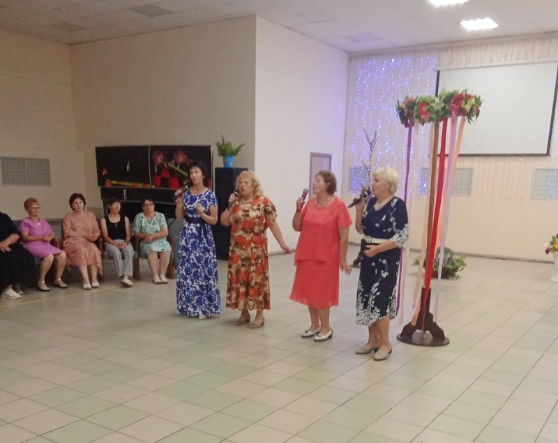 "Купальские посиделки" для людей элегантного возраста прошли в Костюковичах